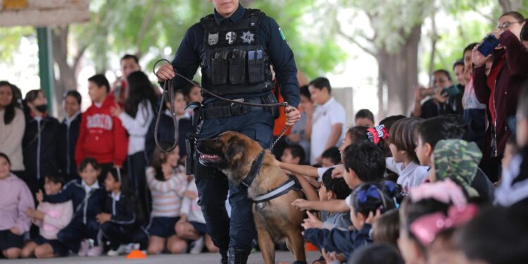 SSP Sinaloa lleva a Costa Rica el programa “Un día con tu Gobierno” ante niñas y niños
