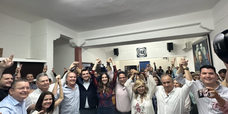 ¡Registros en el PAN! Juan Alfonso Mejía, Pío Esquer y Brenda Látigo se registran como candidatos a diputados federales