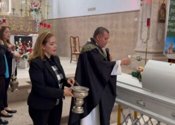 Sueño americano termina en tragedia: Despiden a Artur, niño africano que murió tras caer del tren en El Fuerte