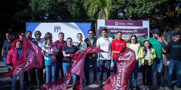 Juan de Dios Gámez Mendívil encabeza banderazo del Módulo “Emplea M con Causa