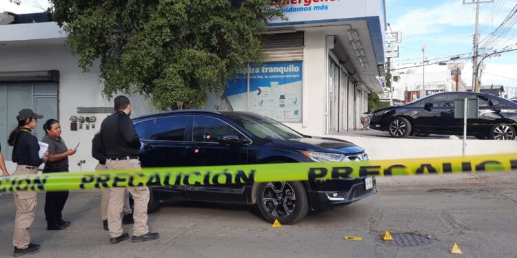 Asaltante lo balea para despojarlo de 150 mil pesos en la colonia Las Vegas