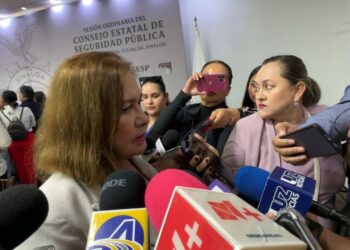“Puede ser pasional o de negocios”: Fiscal sobre mujer calcinada y hombre asesinado en Culiacán