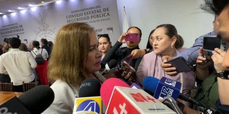 “Puede ser pasional o de negocios”: Fiscal sobre mujer calcinada y hombre asesinado en Culiacán