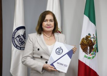 Fiscal Sara Bruna entregó el Informe Anual de Actividades 2023 al Congreso del Estado