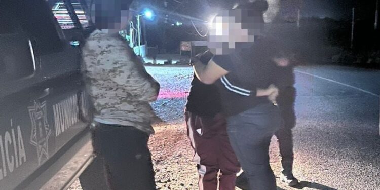 Policías municipal localizan a jovencita estudiante que había sido privada de su libertad por hombres desconocidos