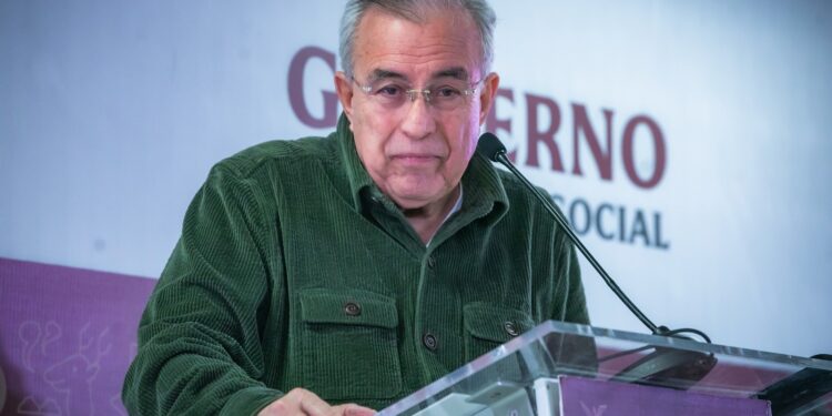 “Los trabajadores del sector salud han sido a los que más hemos beneficiado”, Rubén Rocha Moya