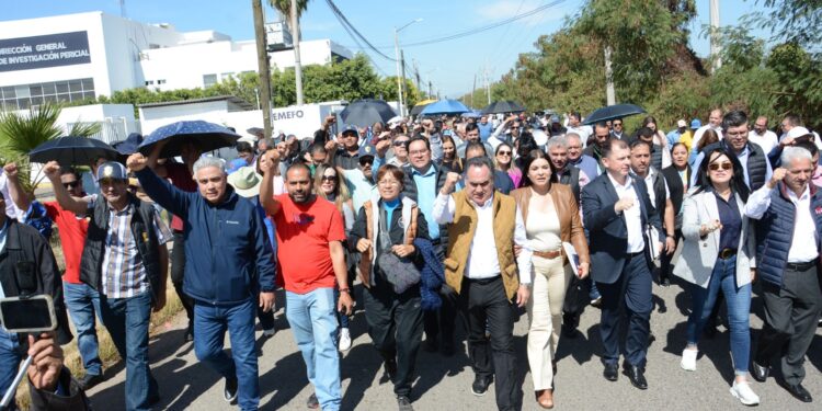 A pesar del abuso de autoridad cometido por el Juez de Control, se difiere audiencia contra autoridades universitarias a petición del defensor de oficio impuesto a Robespierre Lizárraga