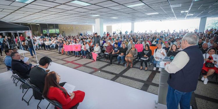 Gobierno de Rocha apoyará de forma permanente a tianguistas de Sinaloa