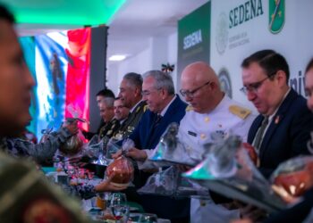 Reconoce Rocha al Ejército como la institución de los mexicanos