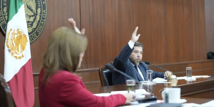 Convoca Diputación Permanente a Período Extraordinario de Sesiones