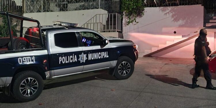 Atacan a balazos albergue de perros en la 5 de Mayo