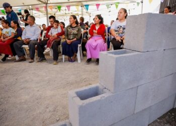 Beneficia el Sistema DIF Sinaloa a 60 familias con el programa de Fábricas de Block