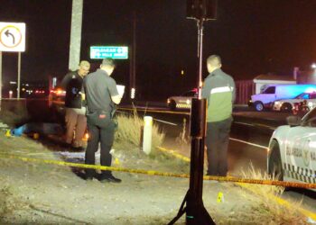 Muere joven de Costa Rica al.chocar contra un poste