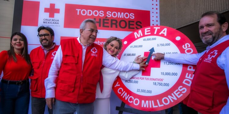 Rocha pone en marcha la Colecta Nacional de Cruz Roja en Sinaloa