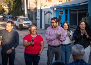 “Gracias por voltear a vernos”: Vecinos de La Amistad y Renato Vega, beneficiados con Obras con Sentido Social