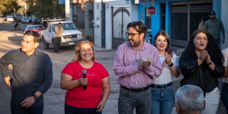 “Gracias por voltear a vernos”: Vecinos de La Amistad y Renato Vega, beneficiados con Obras con Sentido Social