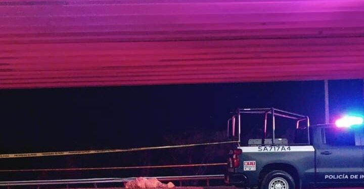 Hallan a un hombre “encobijado” sobre “La Costerita”