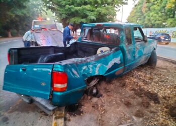 Lesionado un Policía en choque y voladura en Navolato