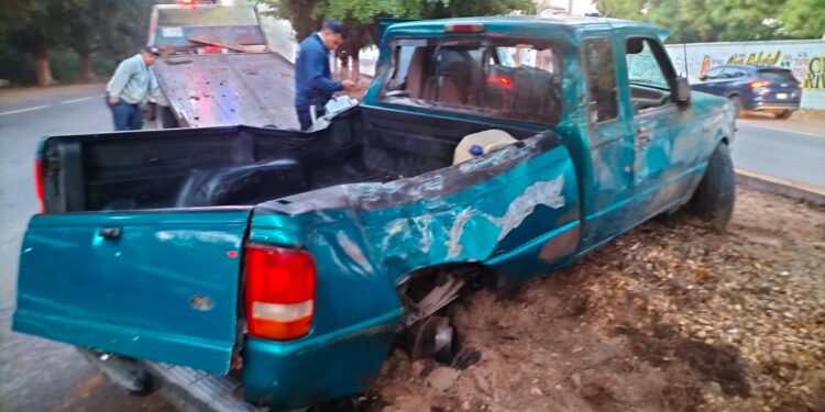 Lesionado un Policía en choque y voladura en Navolato