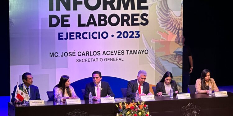 José Carlos Aceves resalta seguridad y certeza para los trabajdores en Tercer Informe de Labores del Suntuas Académico
