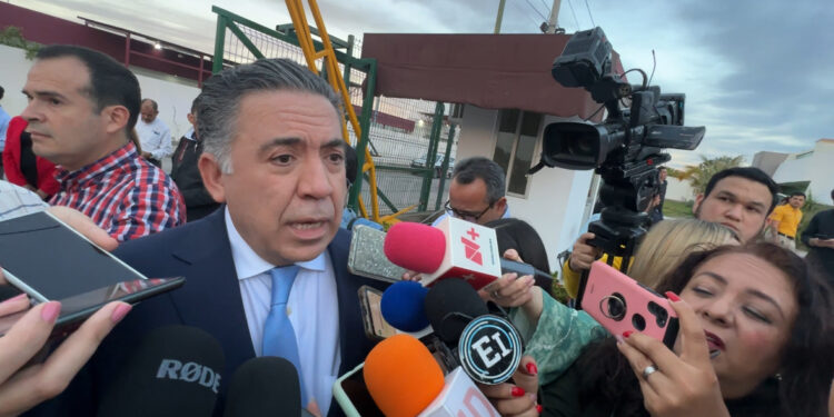 No estoy pensado en regresar, vamos a ganar: Enrique Inzunza