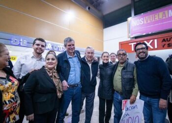 Estoy “requetebién” posicionada en Sinaloa: Claudia Sheinbaum al arribar a Culiacán