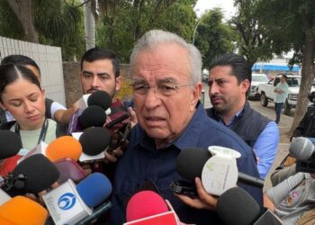 Aumento a la tarifa del transporte público se revisará, pero no será inminente: Gobernador