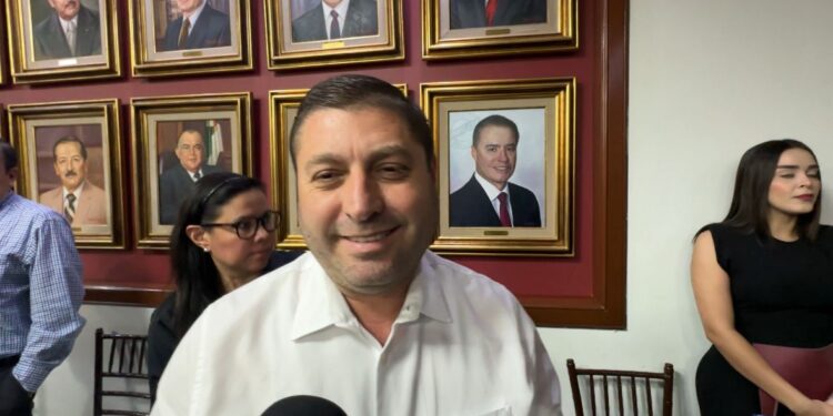 Alcalde de Badiraguato no ha recibido invitación para sumarse a gabinete estatal; confía que aparecerá en las lista de Morena