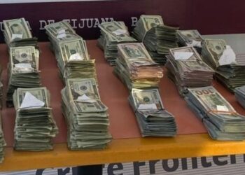 Trataba de ingresar a México con más de 198 mil dólares sin declarar y fue detenido en Tijuana