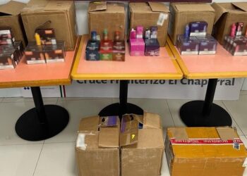 En Baja California, GN y ANAM detienen a persona que pretendía ingresar al país 1,500 cigarrillos electrónicos