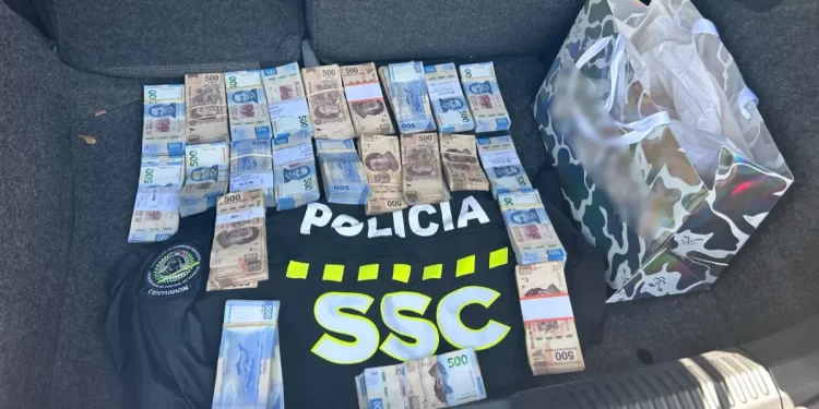Detienen a joven con más de un millón de pesos en efectivo en la Ciudad de México