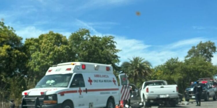 Una mujer y un hombre, ambos jóvenes, murieron en el choque de automóvil y una camioneta en Pericos