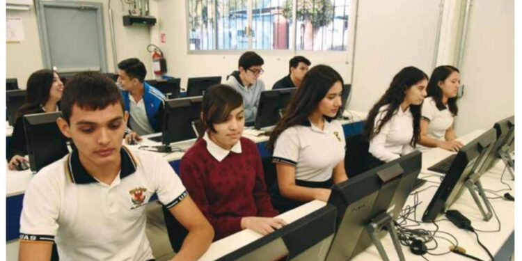 La Nueva Universidad publica este domingo 3 de marzo la convocatoria de admisión al ciclo escolar 2024-2025, anunciada por Robespierre Lizárraga