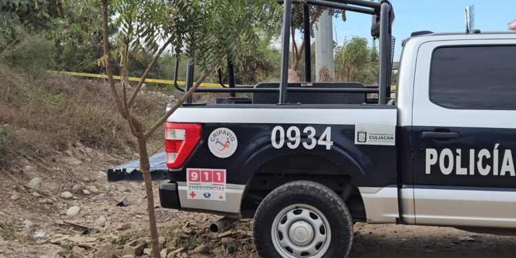 Localizan ejecutado a balazos a un desconocido al sur de Culiacán