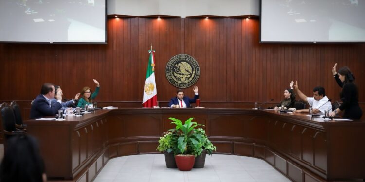Proponen que sea un delito obligar a menores a pedir dinero en calles de Sinaloa