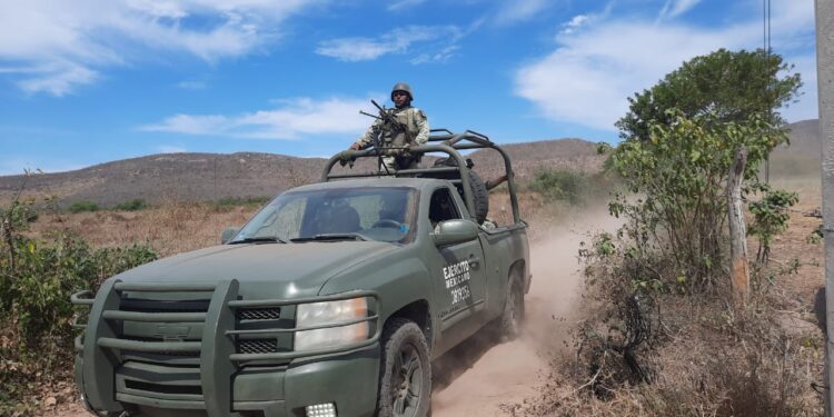 Se trató de un aterrizaje forzoso; Helicóptero de la Marina logra retomar el vuelo