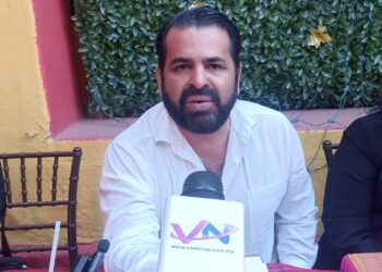 Autoridades de Cosalá en contubernio con las del Cobaes quieren sacar a Beltrán Rentería de la dirección del plantel 32