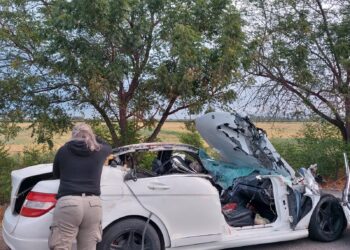 Muere joven y otro resultó herido durante una colisión de tres unidades