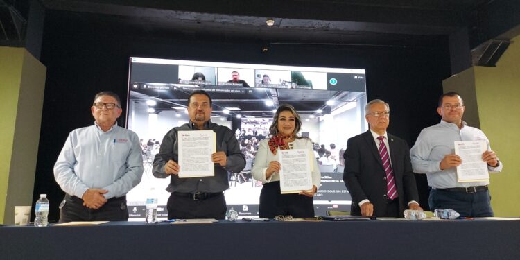 CEAIP e IEES firman un exhorto para proteger datos personales durante el proceso electoral