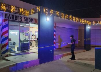 Ejecutan con una pistola calibre 40 a un hombre en una Barbería