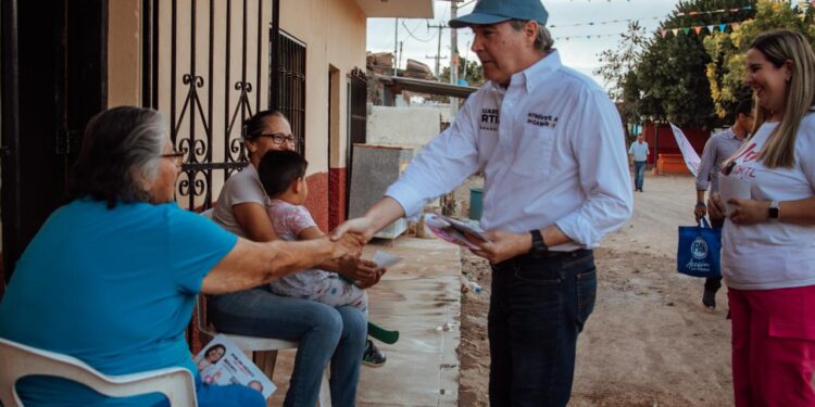 Las familias sinaloenses merecen un mejor sistema de salud y acceso a viviendas dignas: Eduardo Ortiz