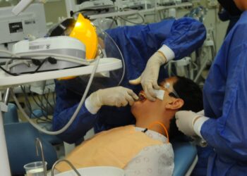 Servicios de prevención y especialidades se ofrecen en las clínicas odontológicas de la Nueva Universidad