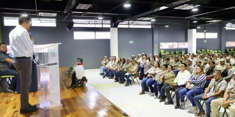 “La mejor inversión es en la prevención y capacitación del personal que trabaja en el sector salud de Sinaloa”: Cuitláhuac González Galindo