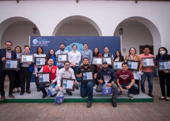 Empresas e instituciones reciben el reconocimiento “Empresa Guardián del Agua” por parte de la JAPAC