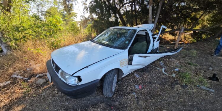 Grave un hombre en choque de auto y camioneta en Costa Rica