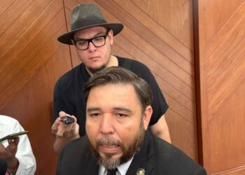 Por ética y moral Ricardo Madrid debe solicitar licencia para separarse del cargo: Marco Zazueta