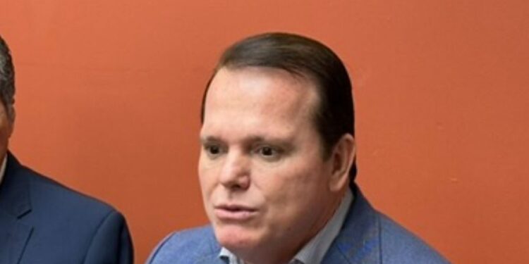 Bien o mal Pedro Flores es el rector, al Congreso no le tocará calificar elección: Adolfo Beltrán