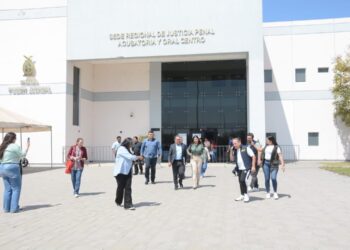 De nuevo  difieren audiencia; Robespierre Lizárraga tiene una infección en los riñones