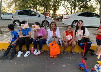 Entre quejas y demandas Sandra Mateos se compromete a trabajar con los tianguistas