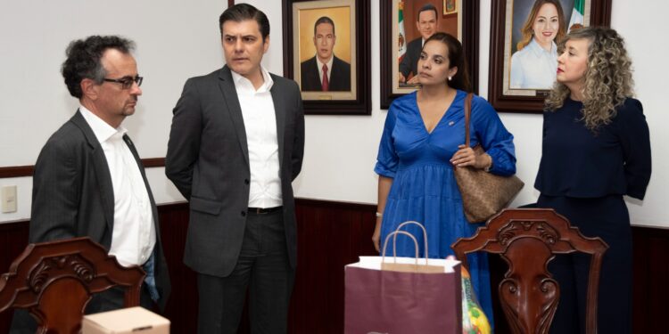 Alcalde de Culiacán recibe al Embajador de Reino Unido en México